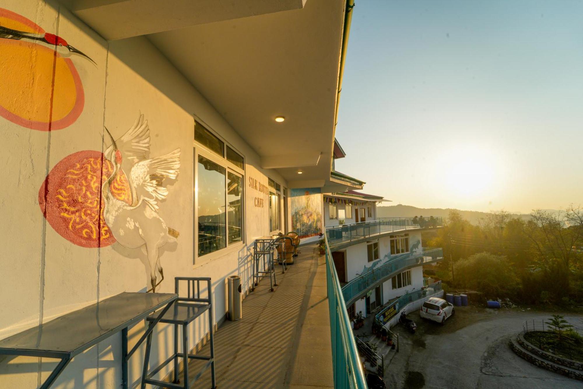 Chokling Arthouse - The Treasure Of Himalayas Hotel Bīr Eksteriør billede